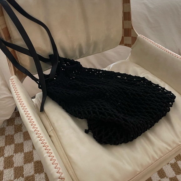 Net purse with leather handle. Never used. - Picture 2 of 2